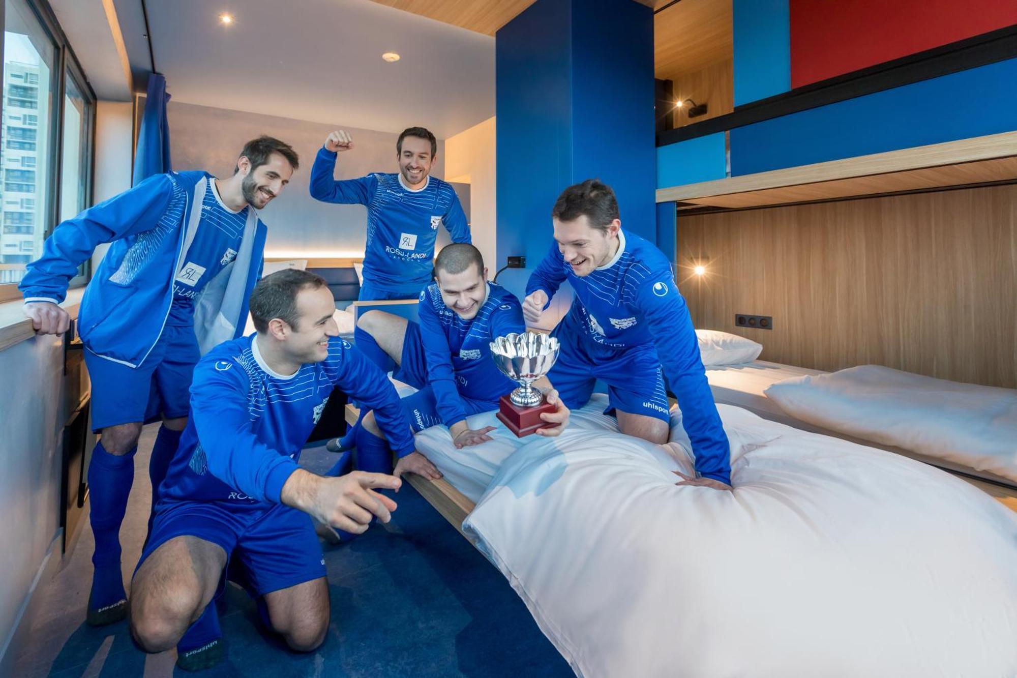 Yooma Urban Tour Eiffel 3* Parigi