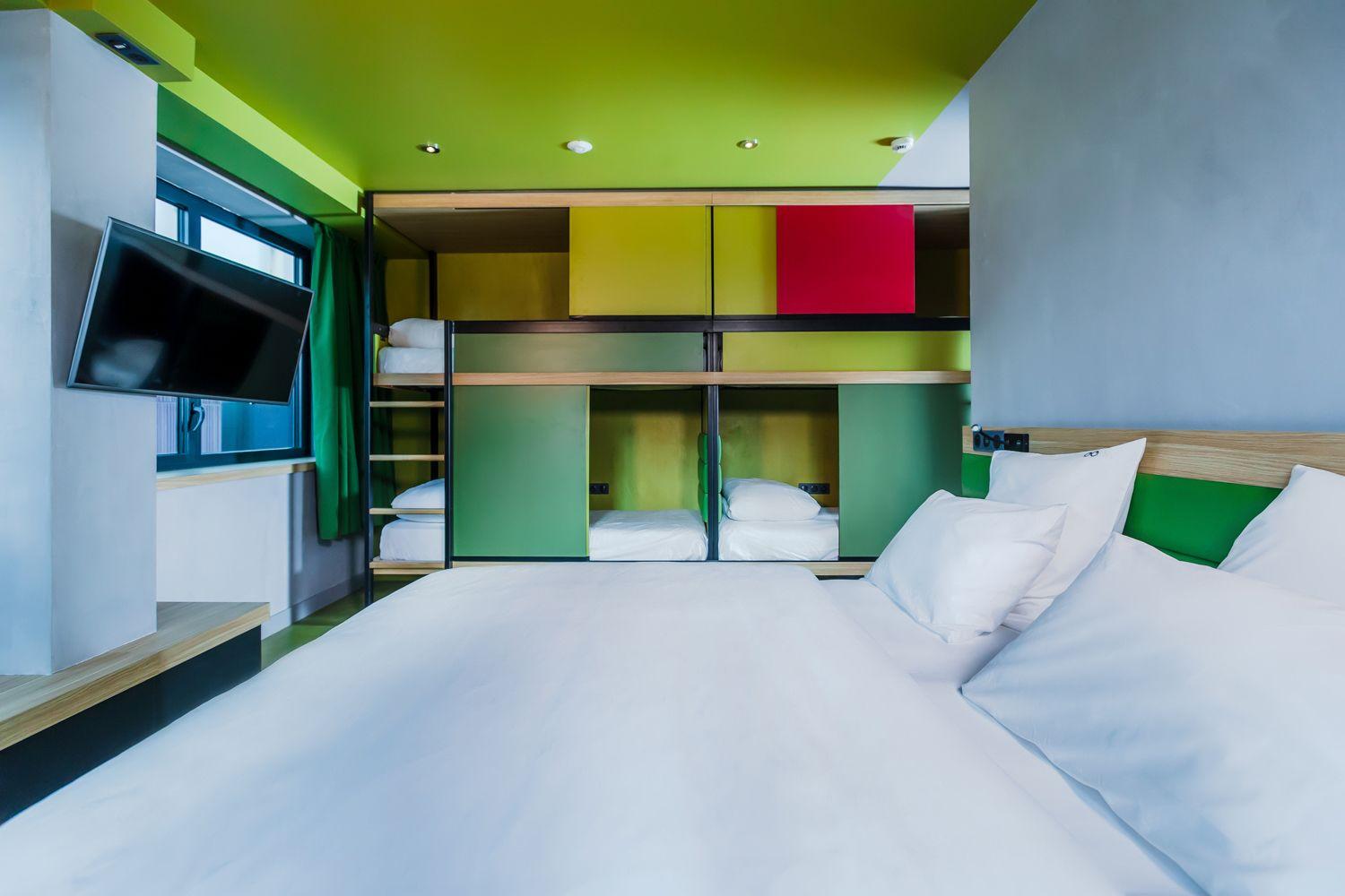 Yooma Urban Tour Eiffel Hotel 3*